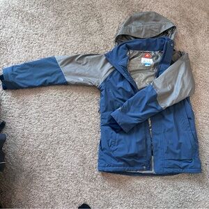 Columbia Winter Jacket
Men’s Medium